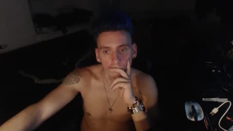 Rayzel online show from 11.03.25