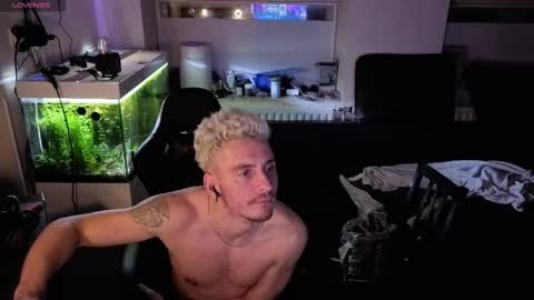 Rayzel online show from 02.02.26