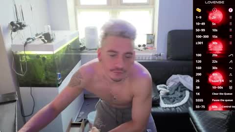 Rayzel online show from 02.16.26