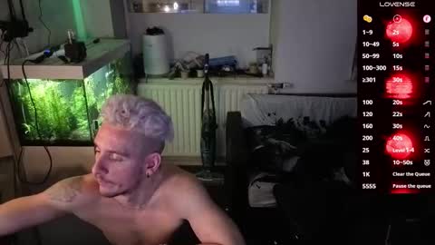 Rayzel online show from 03.12.26