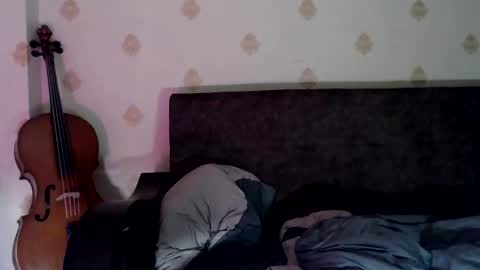 Snapshot of raziel_haze chatting on 12.20.25 Yrriel Strife Candy-Demon Caveboy mr. Cringe online show from 12.20.25