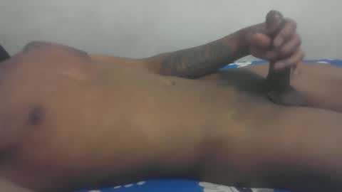 Snapshot of realmenol24k chatting on 02.14.26 SexyFlacko online show from 02.14.26