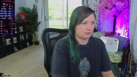 Snapshot of realsamisins chatting on 02.06.25 Snap - RealSamiSins online show from 02.06.25