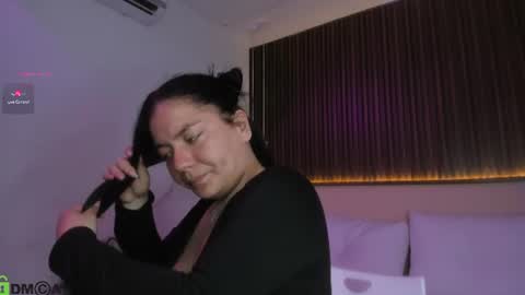 Snapshot of rebeca__grey chatting on 06.22.26 Rebeca online show from 06.22.26