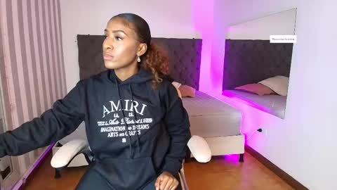 Snapshot of rebeca_cortez1 chatting on 02.15.25 I invite you to my birthday on November 3th online show from 02.15.25