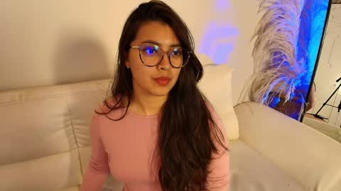 Snapshot of rebeca_williams_ chatting on 02.02.25 Rebeca Williams online show from 02.02.25