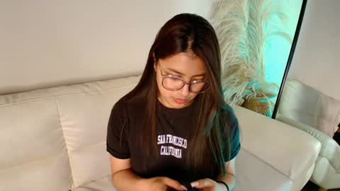 Snapshot of rebeca_williams_ chatting on 02.05.25 Rebeca Williams online show from 02.05.25