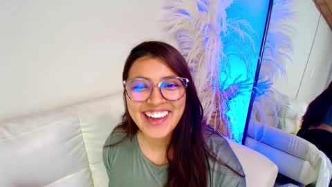 Snapshot of rebeca_williams_ chatting on 02.19.25 Rebeca Williams online show from 02.19.25