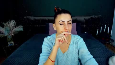 Snapshot of rebecca_diamonds chatting on 02.11.26 rebecca_diamonds online show from 02.11.26