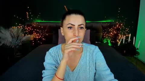 Snapshot of rebecca_diamonds chatting on 03.01.26 rebecca_diamonds online show from 03.01.26