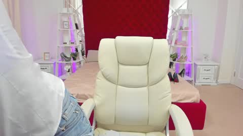 rebecca_diamonds online show from 04.01.26