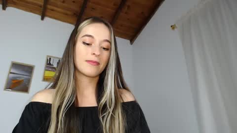 Snapshot of rebecca_johonsonn chatting on 01.26.25 Becca Johnsoon online show from 01.26.25