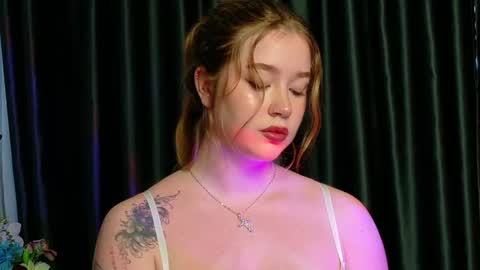 rebecca_lace online show from 10.16.25