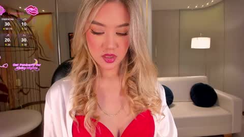 Snapshot of rebeccahudson_ chatting on 05.30.26 Rebe online show from 05.30.26