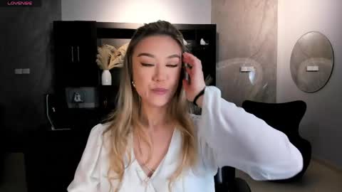 Snapshot of rebeccahudson_ chatting on 06.07.26 Rebe online show from 06.07.26
