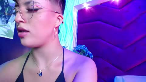 Snapshot of rebeka_baker chatting on 02.02.25 REBEKA online show from 02.02.25