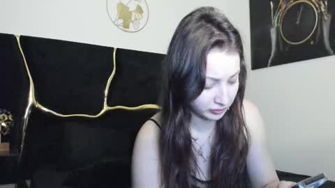 rebekarose online show from 11.12.25