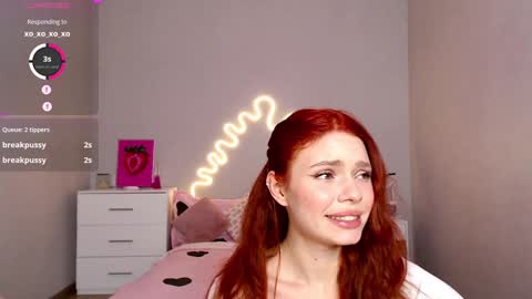 Snapshot of red__candy chatting on 12.06.24 red__candy online show from 12.06.24