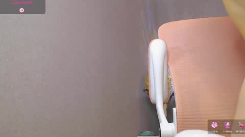 Snapshot of red__candy chatting on 03.03.25 red__candy online show from 03.03.25