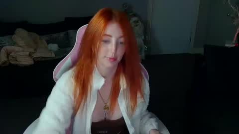 Red -  online show from 12.10.24