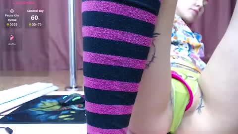 Snapshot of red_fox9595 chatting on 11.17.25 RED FOX online show from 11.17.25