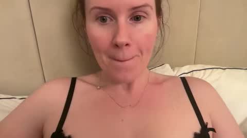 Snapshot of red_head_rosie_69 chatting on 02.12.26 Rosie online show from 02.12.26