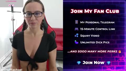 Snapshot of red_hot_rachael chatting on 09.30.25 Red Hot Rachael online show from 09.30.25