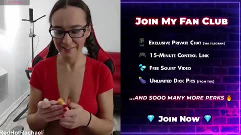 Snapshot of red_hot_rachael chatting on 11.03.25 Red Hot Rachael online show from 11.03.25