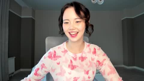 Snapshot of red_mok chatting on 09.13.25 Neta online show from 09.13.25