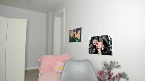 Snapshot of red_mok chatting on 11.05.25 Neta online show from 11.05.25