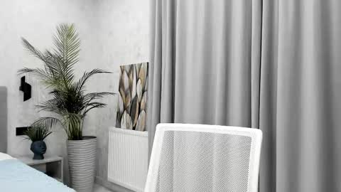 Snapshot of red_mok chatting on 12.14.25 Neta online show from 12.14.25