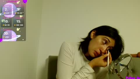 IG   OF red moonn online show from 12.19.24