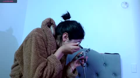 IG   OF red moonn online show from 01.18.25