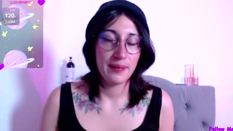 IG   OF red moonn online show from 01.25.25