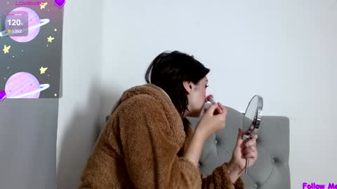 IG   OF red moonn online show from 01.28.25