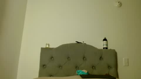 IG   OF red moonn online show from 02.07.25