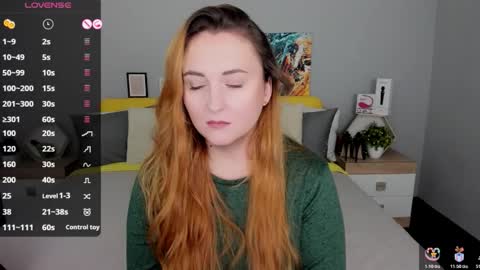 Lessy Fox online show from 12.21.25