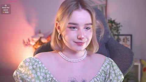 QUEEN OF EVIL online show from 12.26.24