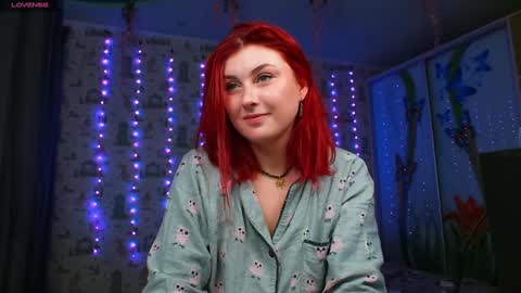 Snapshot of red_rose12 chatting on 12.25.24 Jane online show from 12.25.24