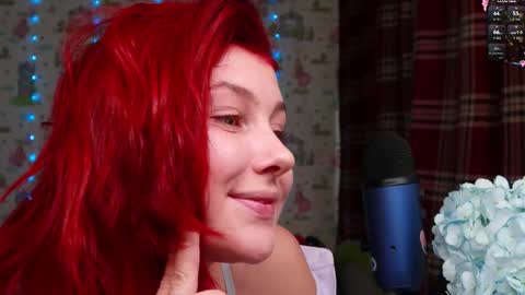 Snapshot of red_rose12 chatting on 10.20.25 Jane online show from 10.20.25