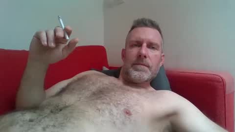 Snapshot of redandbluecloud chatting on 01.07.25 Red online show from 01.07.25