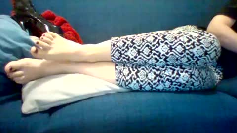 Snapshot of redatelier69 chatting on 12.17.25 RedAtelier69 online show from 12.17.25