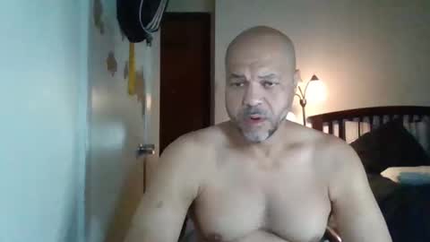 Snapshot of redbone441 chatting on 01.14.26 Redbone online show from 01.14.26