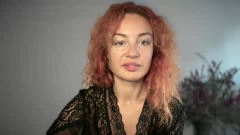 reddgirll online show from 10.19.25