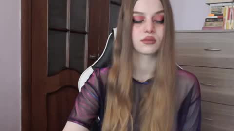 Lily online show from 09.30.25