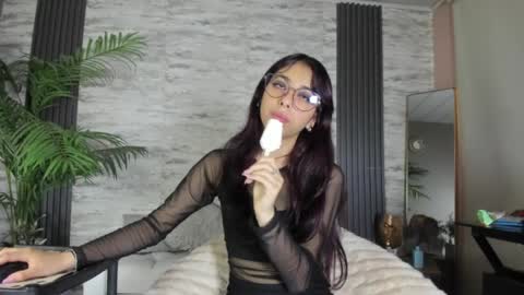 redhood_1_ online show from 04.10.26