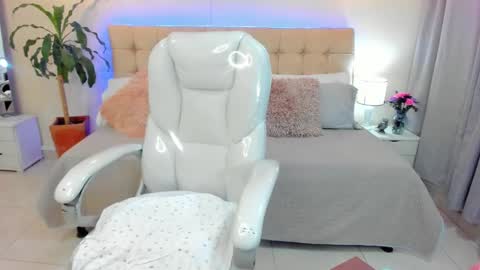 Lupe online show from 01.10.25