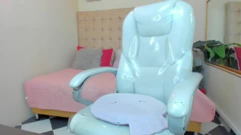 Lupe online show from 02.20.25