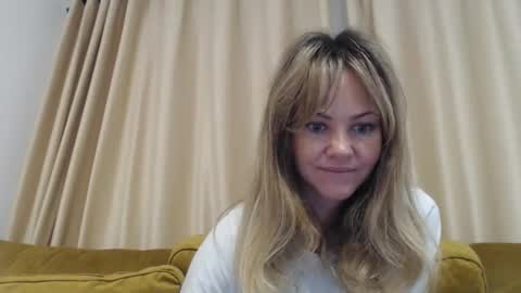 RedJessica online show from 10.03.25