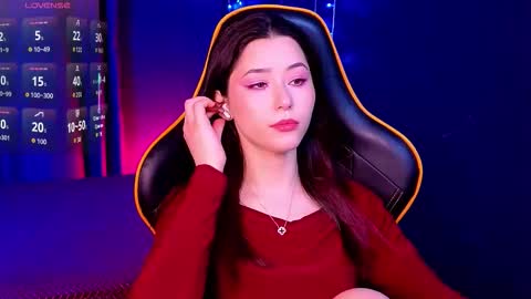 Snapshot of redmidnight_ chatting on 01.11.26 Kiara online show from 01.11.26